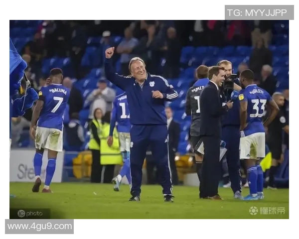 伯顿与巴恩斯利激战回顾双方精彩表现与战果分析