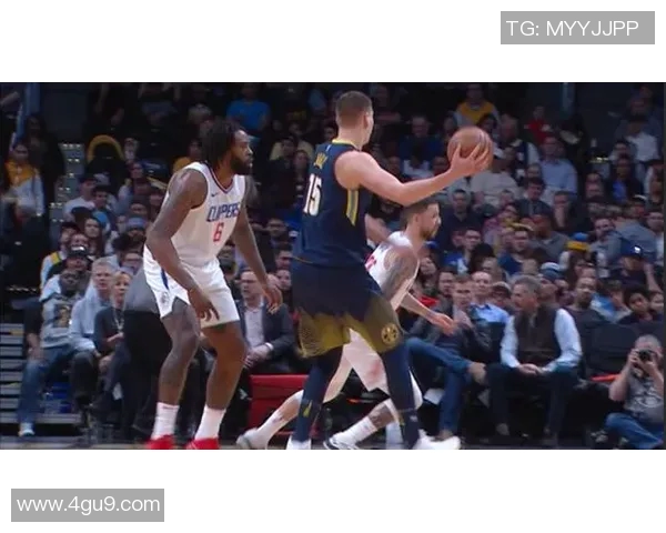 雄鹿与勇士精彩对决比赛录像回顾及精彩瞬间分析